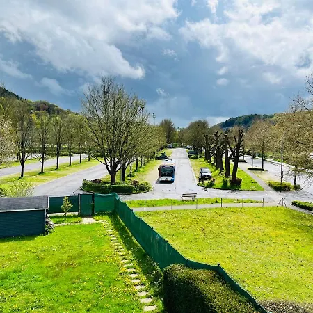 Apartment City - 70m2 - Easy Parking - Bus - 2 Tvs - Between City And Forest